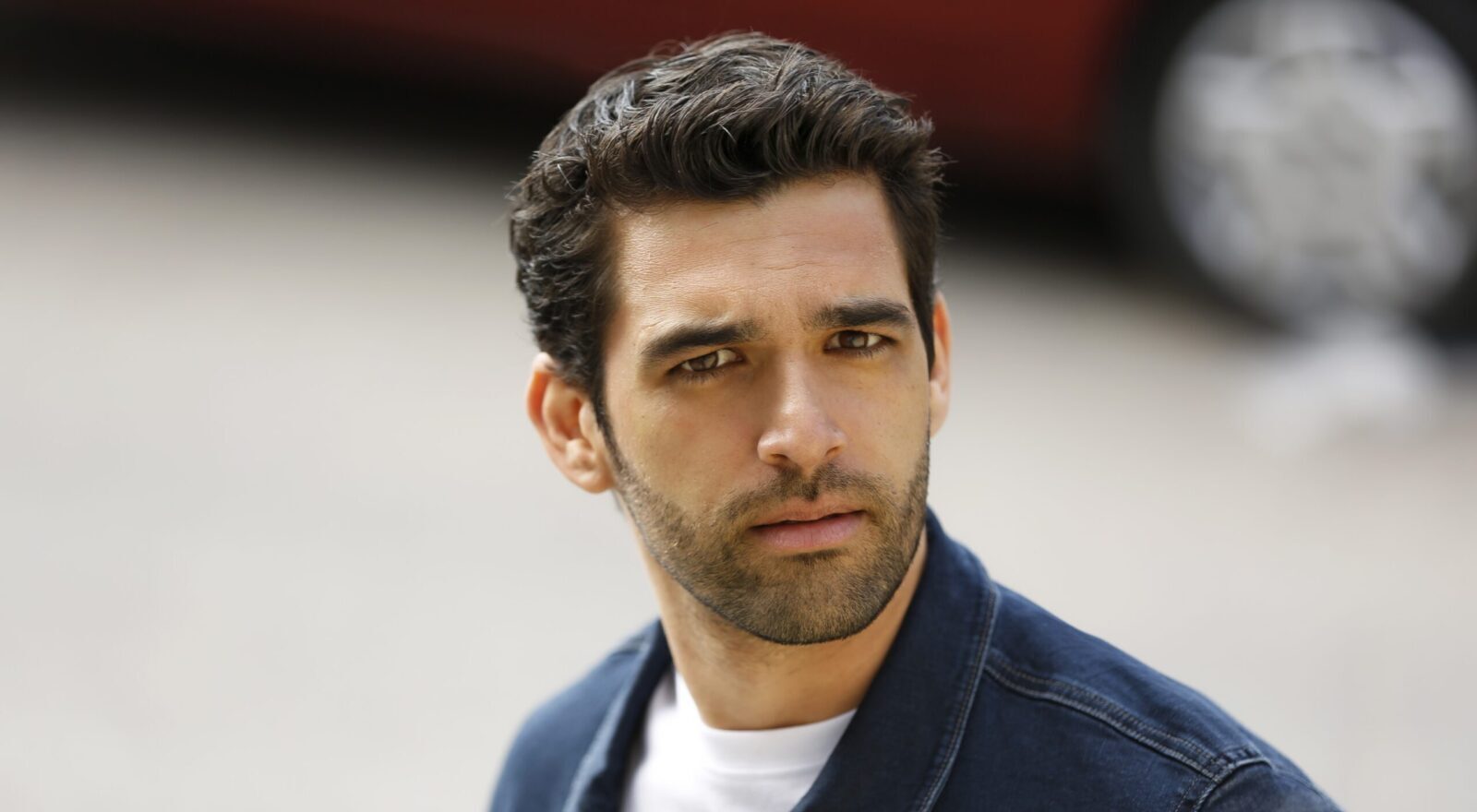 melih ozkaya one cikan