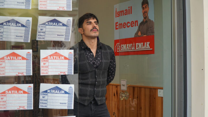 Naz Evi Film Konusu