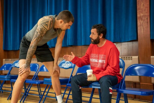 Hustle Filmi Konusu ve Oyuncuları